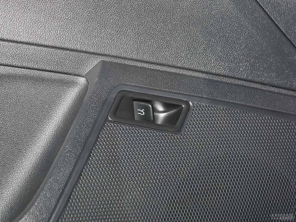平安白桑塔納車廂內(nèi)飾圖片