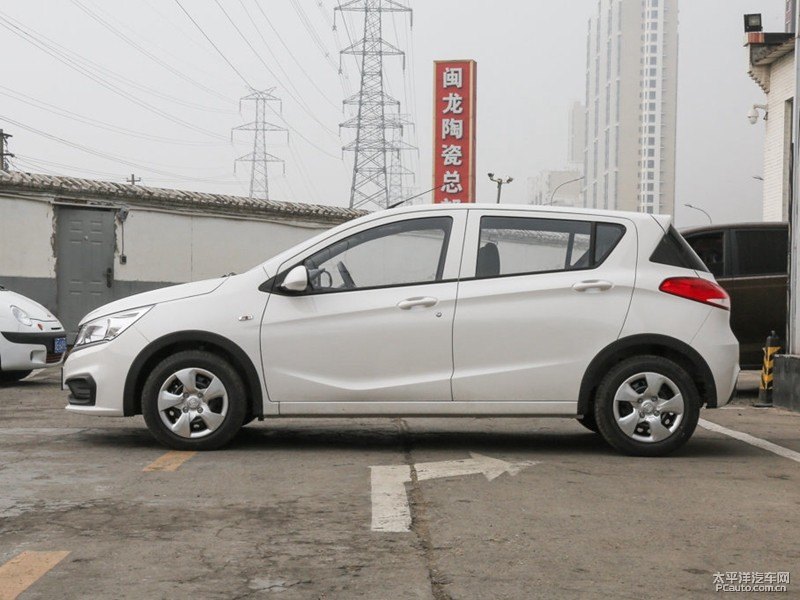糖果白寶駿310整車外觀外觀圖片