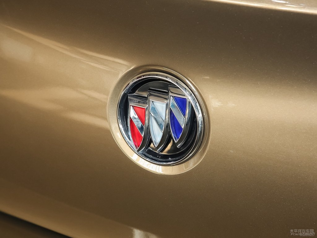 琥珀棕威朗車尾外觀圖片
