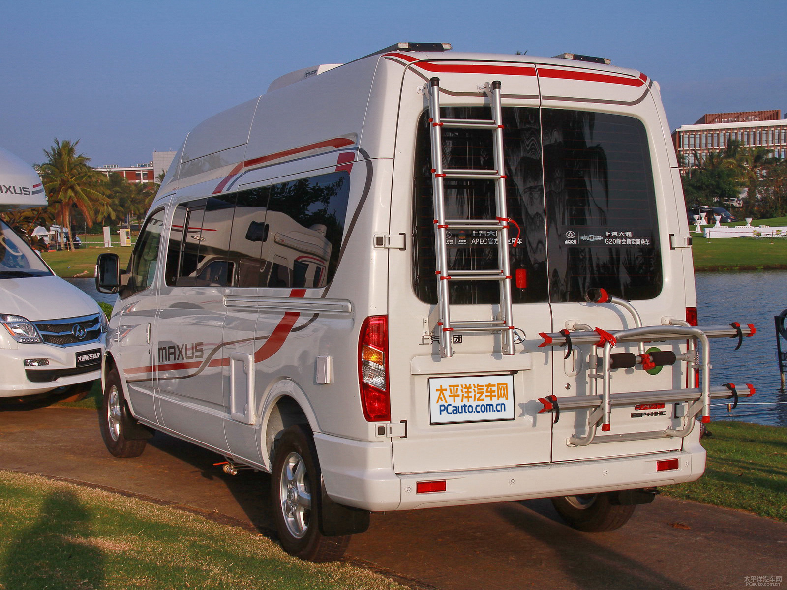 上汽大通MAXUS V80房車(chē)外觀高清大圖