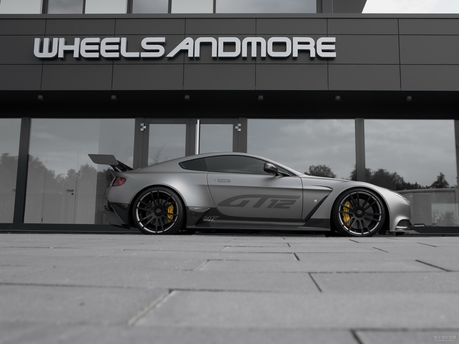 V12 Vantage外觀高清大圖