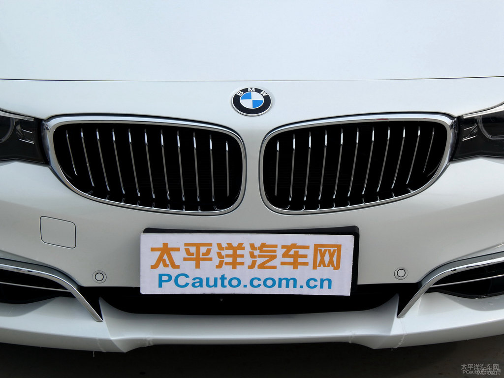 雪山白寶馬3系GT車頭外觀圖片