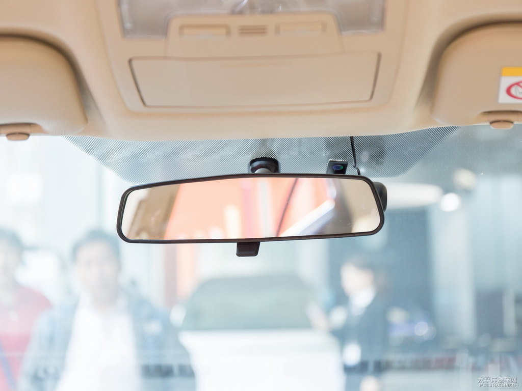 紅云母色卡羅拉車廂內(nèi)飾圖片