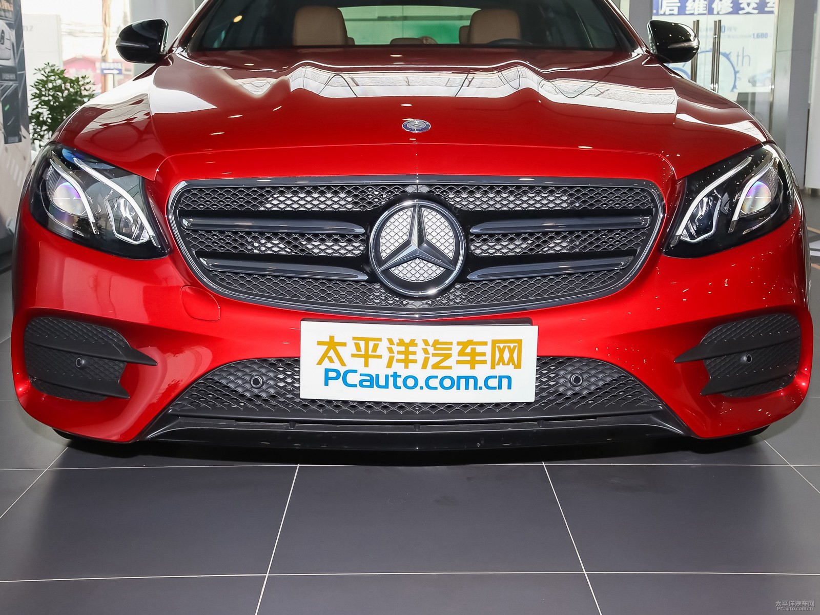 奔馳E級外觀高清大圖