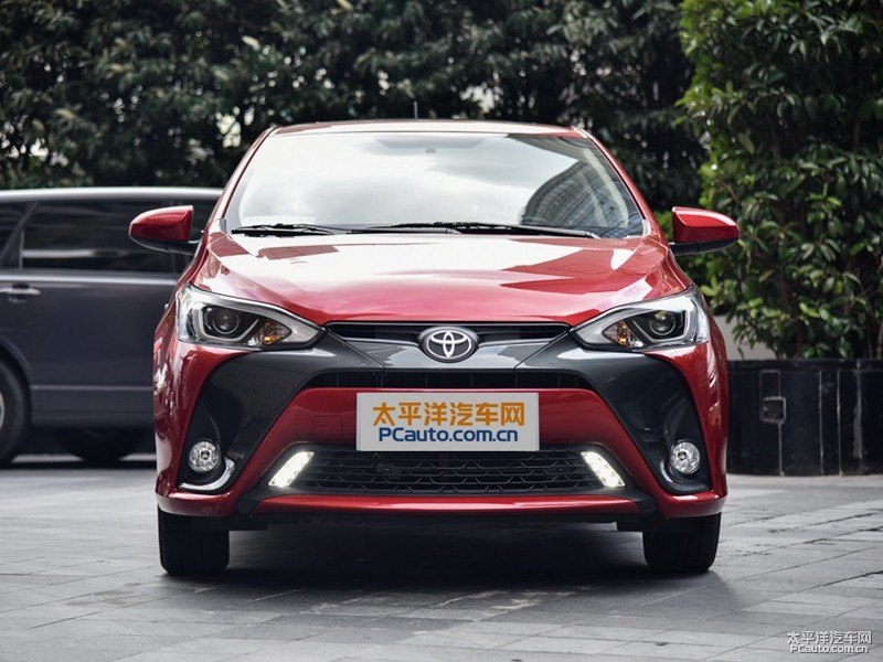珊瑚紅YARiS L 致炫整車外觀外觀圖片