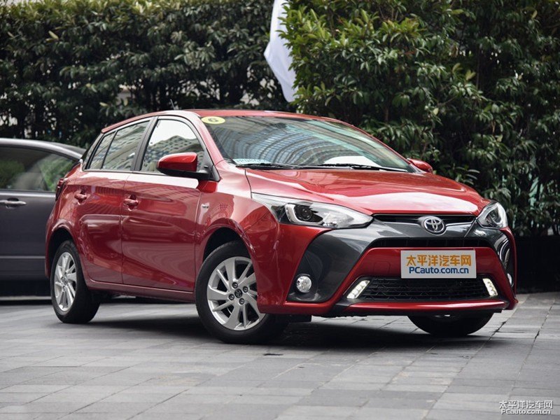 珊瑚紅YARiS L 致炫整車外觀外觀圖片
