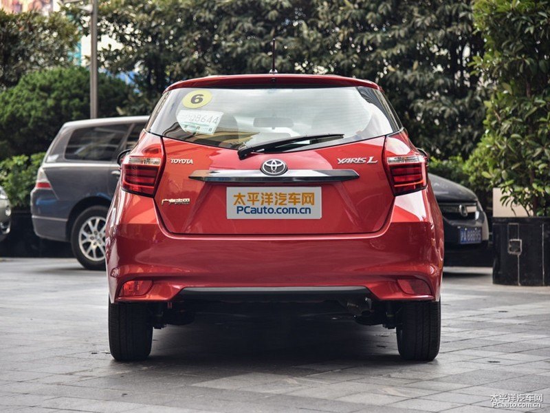 珊瑚紅YARiS L 致炫整車外觀外觀圖片