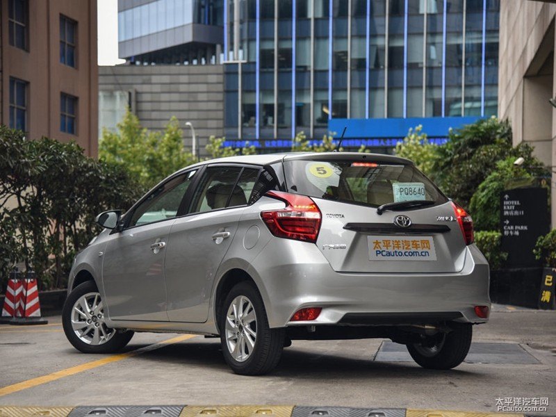 水晶銀YARiS L 致炫整車(chē)外觀外觀圖片