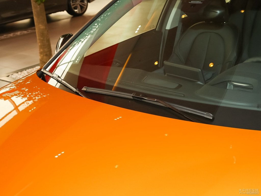 曙光金寶馬1系車身外觀圖片