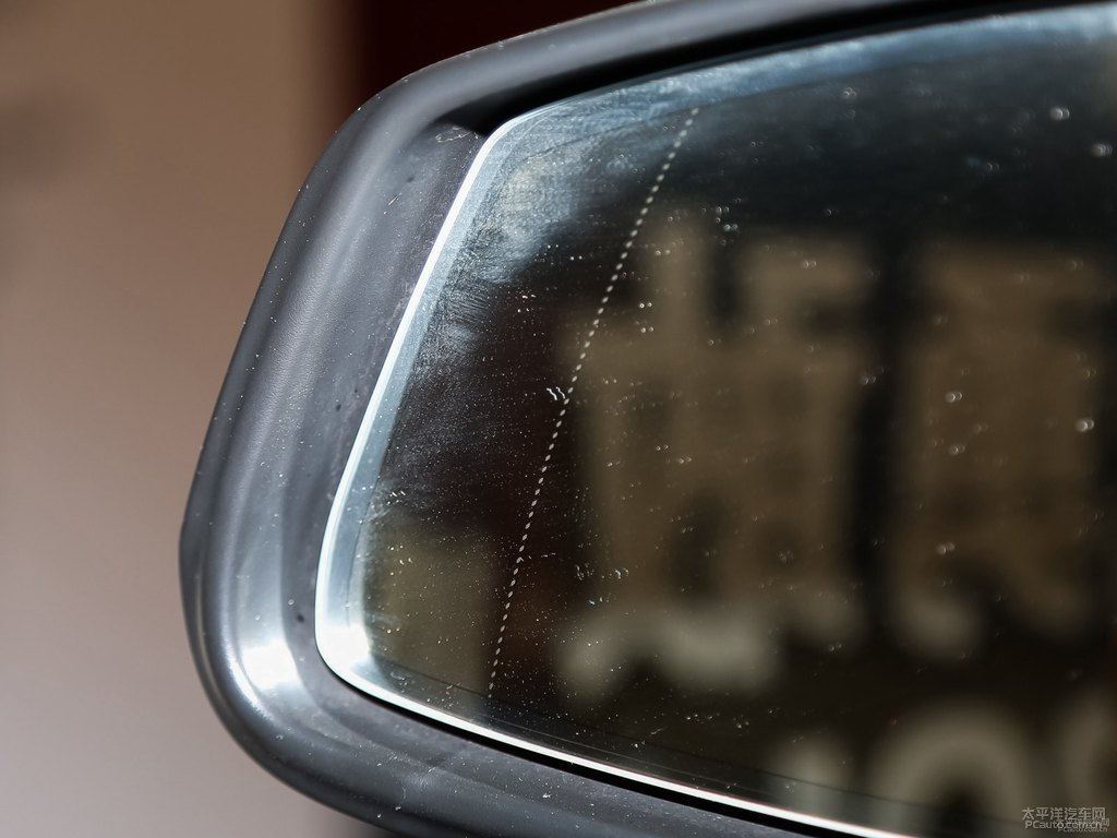 曙光金寶馬1系車身外觀圖片