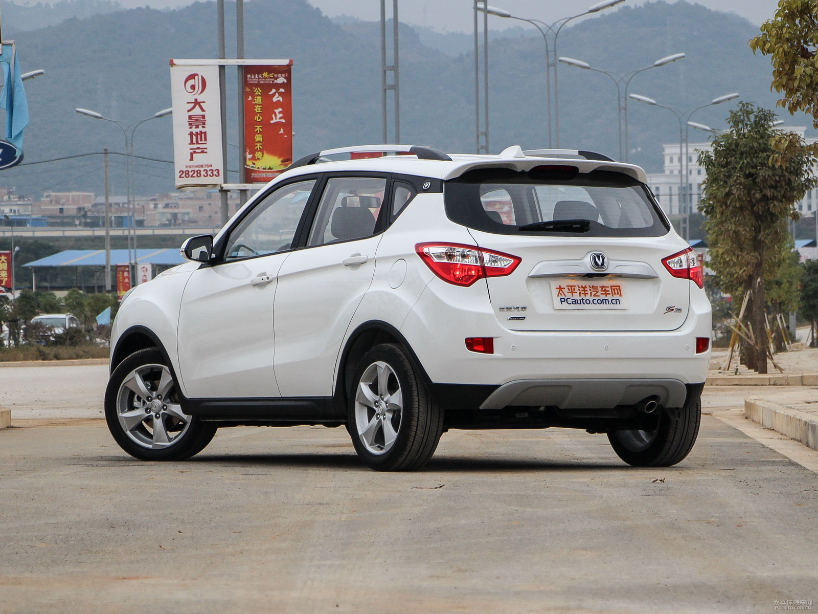 長(zhǎng)安CS35外觀高清大圖