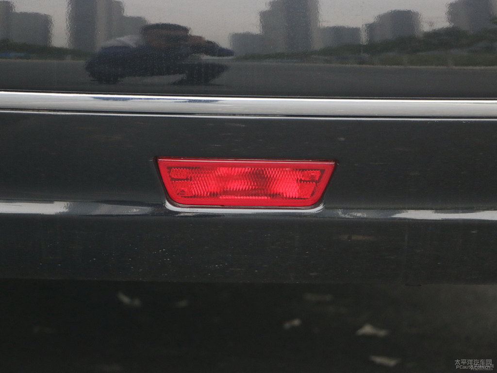 曜石黑軒逸車尾外觀圖片
