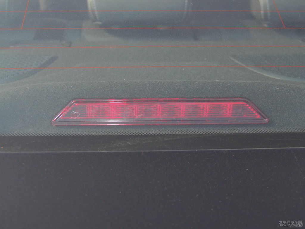 墨玉黑新帝豪車尾外觀圖片