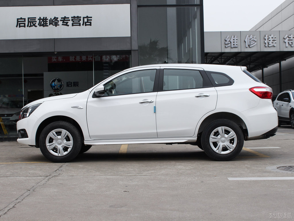 和玉白啟辰T70整車外觀外觀圖片