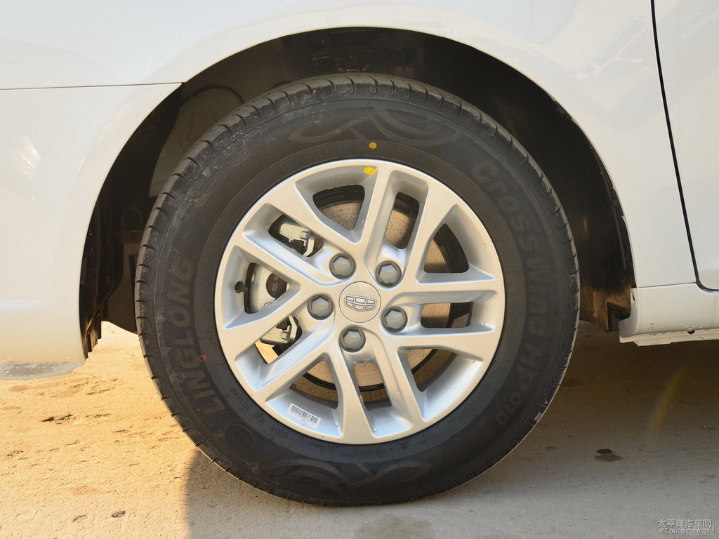 冰晶白新帝豪車身外觀圖片