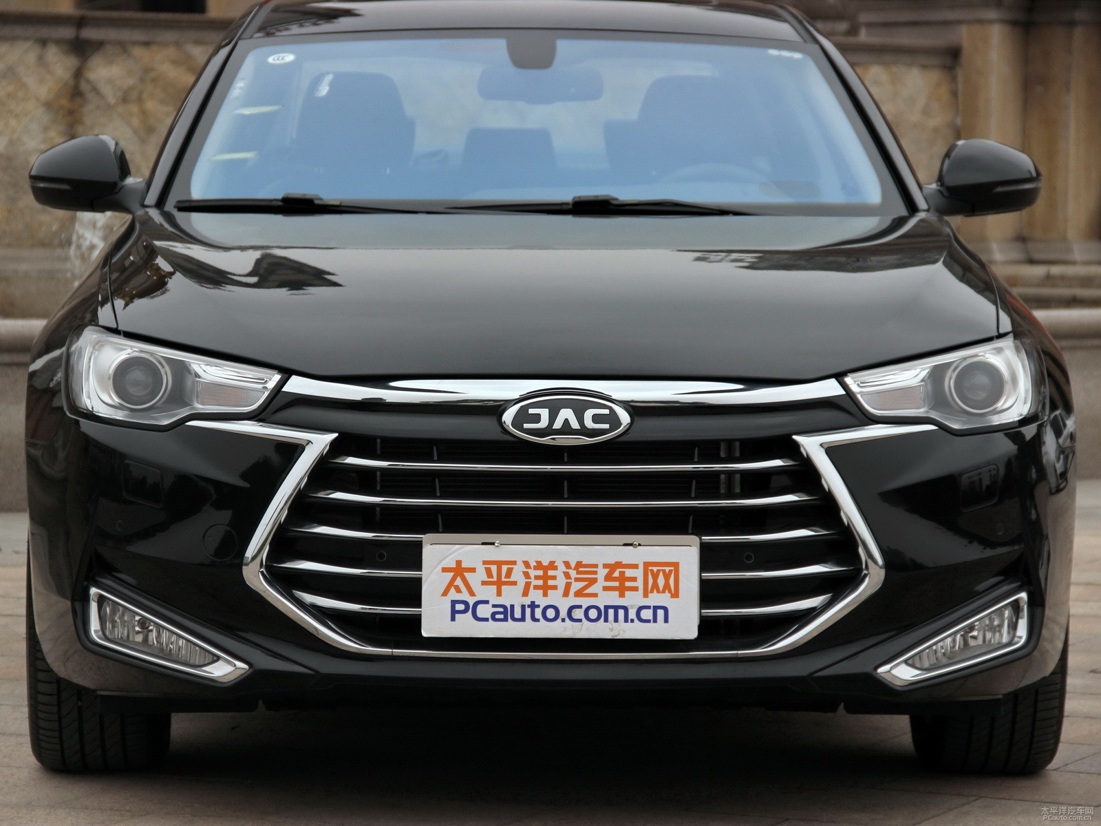 瑞風(fēng)A60外觀高清大圖