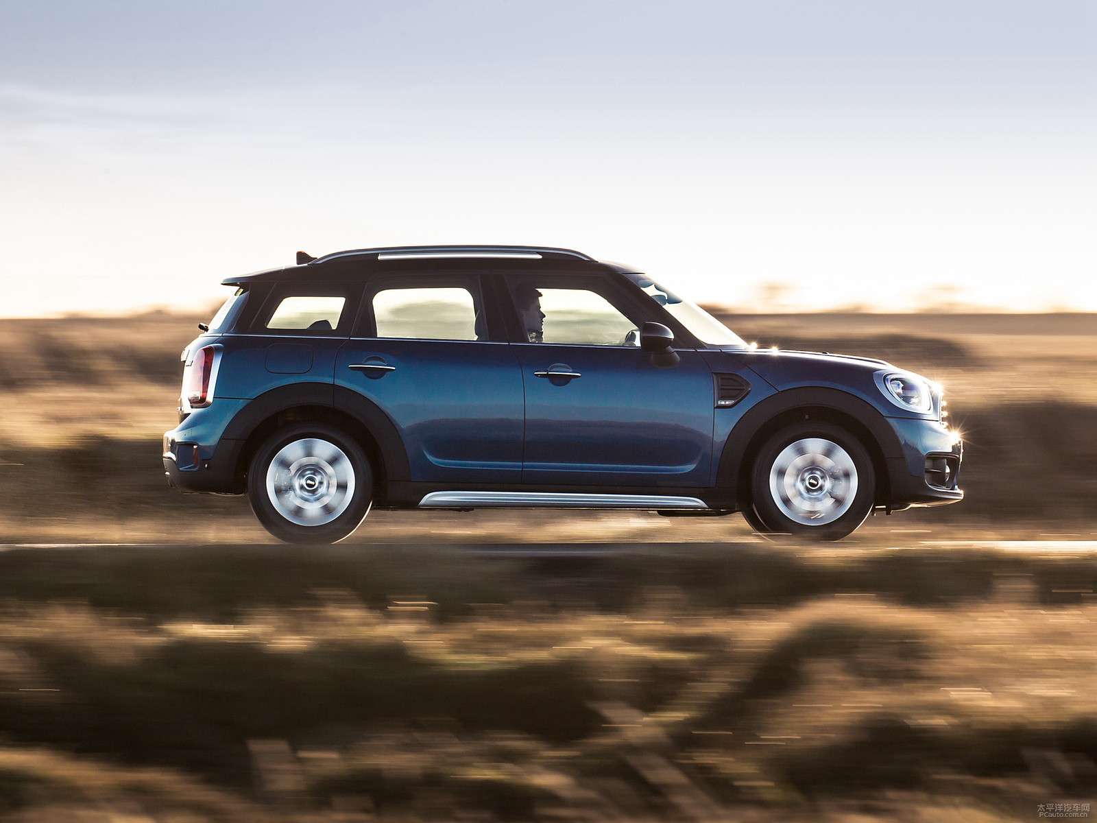 MINI COUNTRYMAN外觀高清大圖