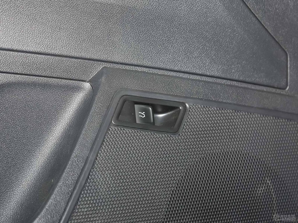 平安白桑塔納車廂內(nèi)飾圖片