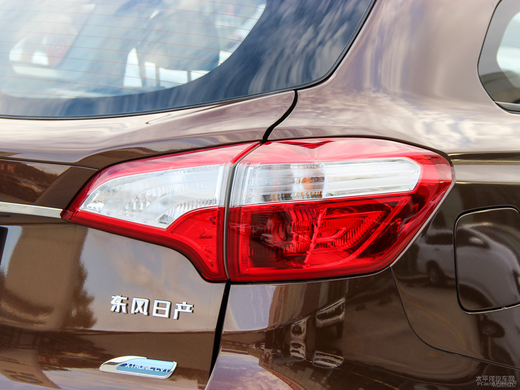 大漠金啟辰T70車尾外觀圖片