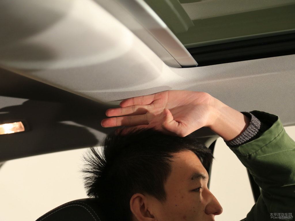冰雪白柯迪亞克駕乘空間空間圖片