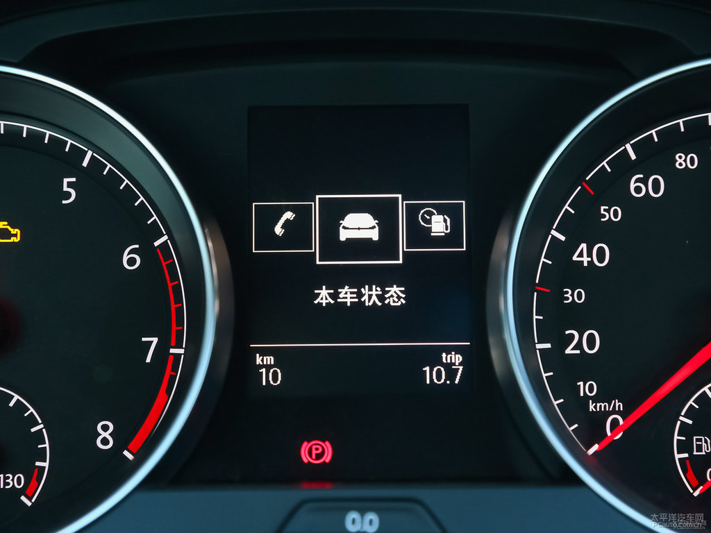極地白高爾夫中控內(nèi)飾圖片