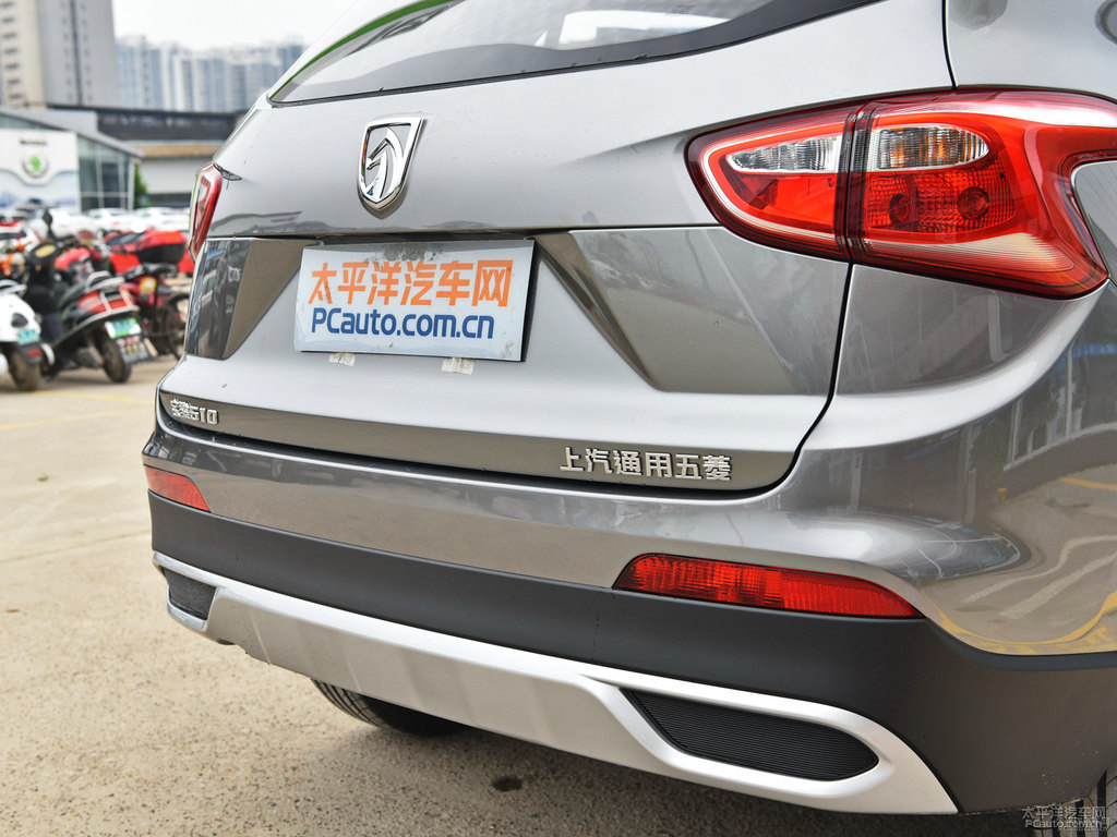 極光銀寶駿510車尾外觀圖片