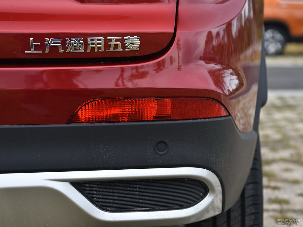 金屬紅寶駿510車尾外觀圖片