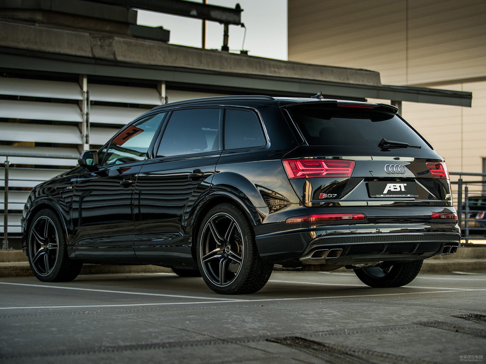 奧迪SQ7外觀高清大圖
