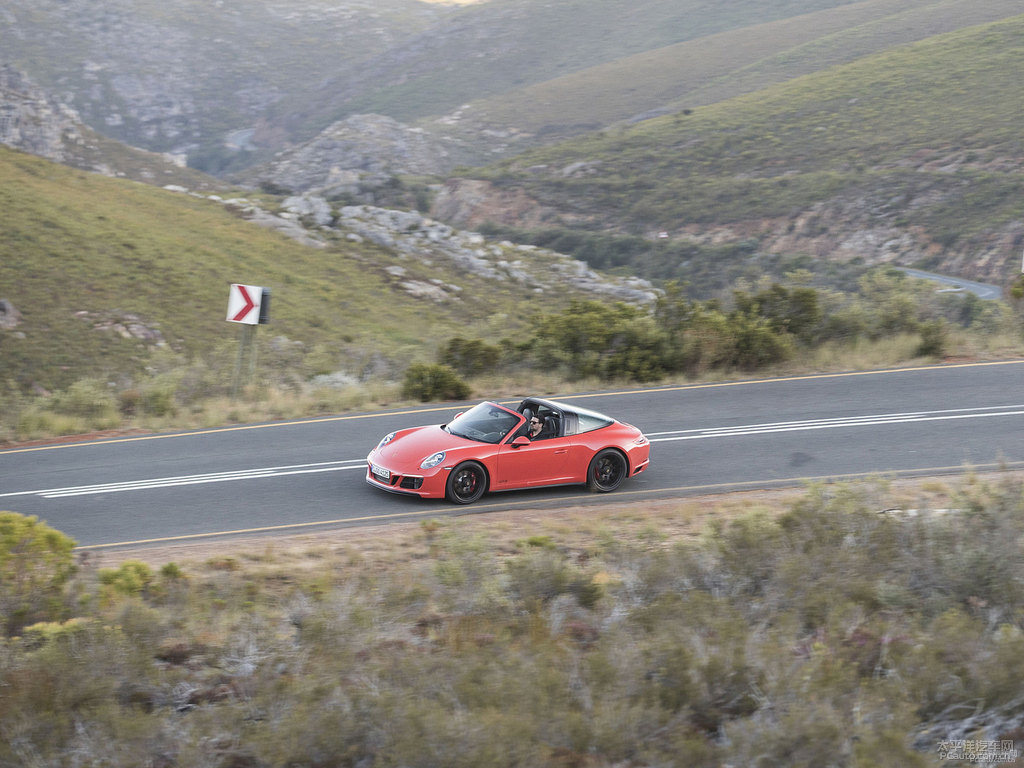 衛(wèi)紅保時(shí)捷911整車外觀外觀圖片