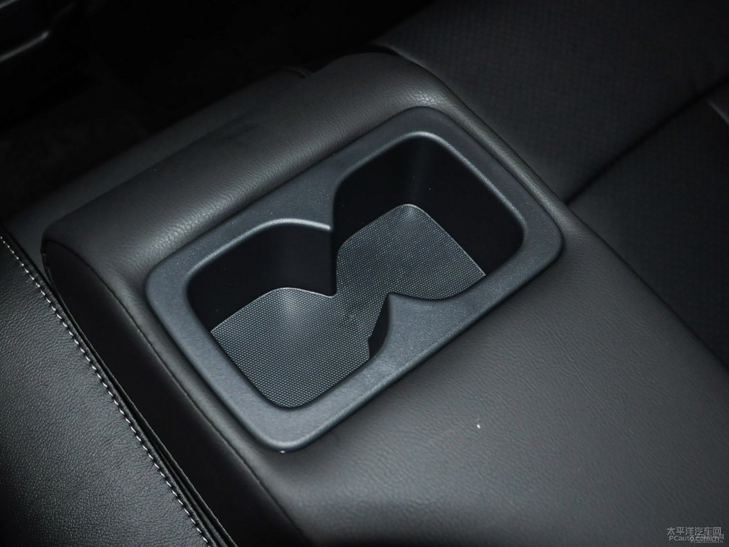 珠光白軒逸儲(chǔ)物空間空間圖片