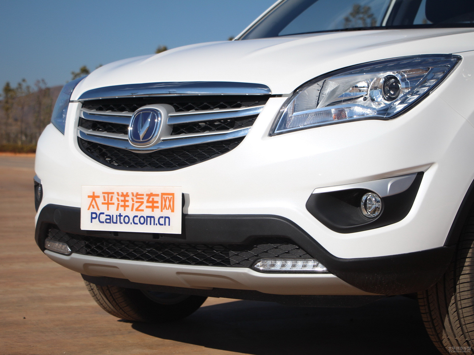 長(zhǎng)安CS35外觀高清大圖