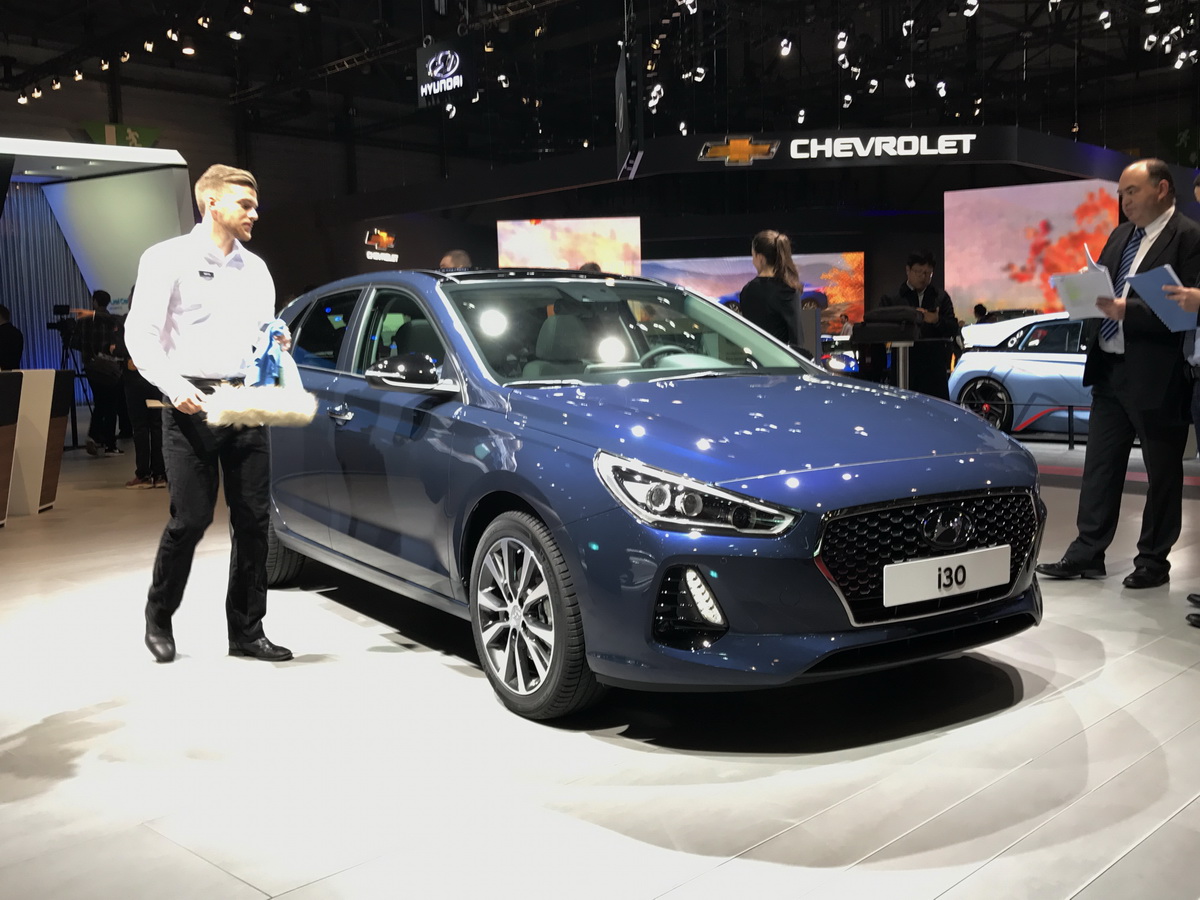 現(xiàn)代i30(海外)車展高清大圖