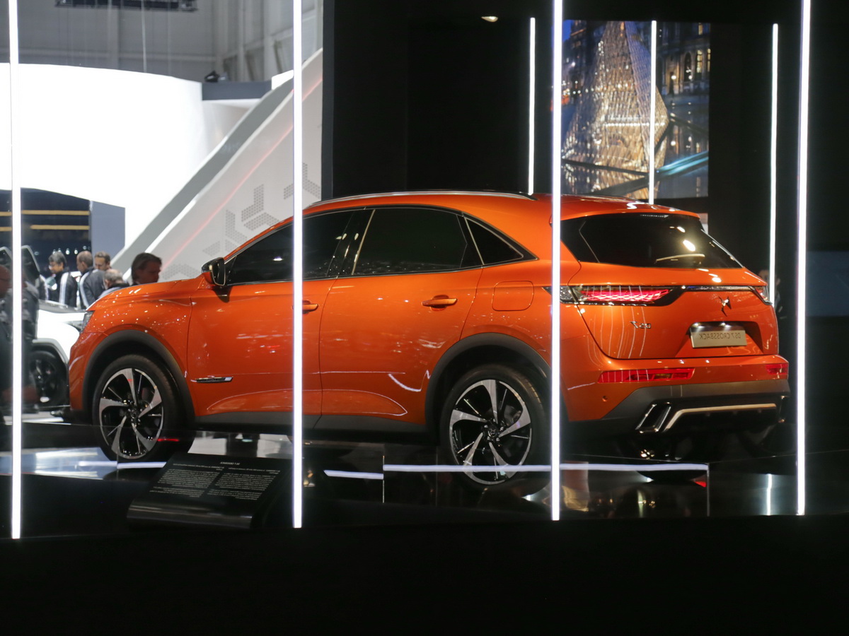 DS 7(海外)車(chē)展高清大圖