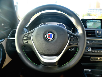 ALPINA B4內(nèi)飾實(shí)拍圖