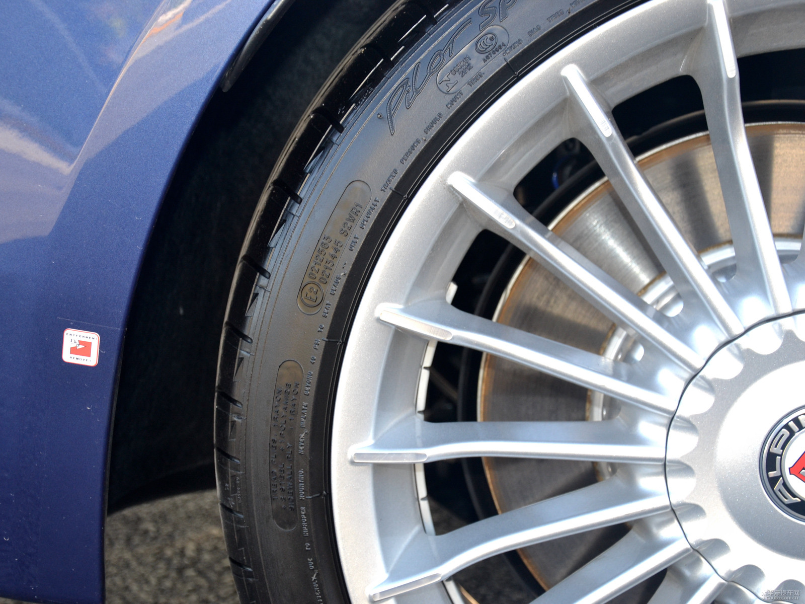 ALPINA B4細(xì)節(jié)高清大圖