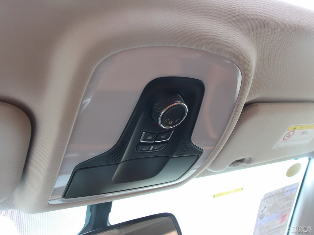 冰峰白瑞虎7車廂內(nèi)飾圖片