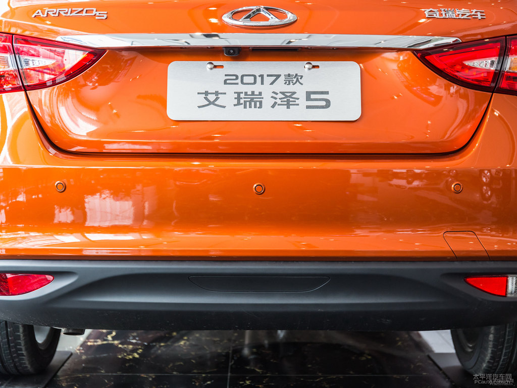 鎏光橙艾瑞澤5車尾外觀圖片