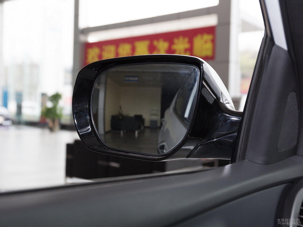 水晶白勝達(dá)車身外觀圖片