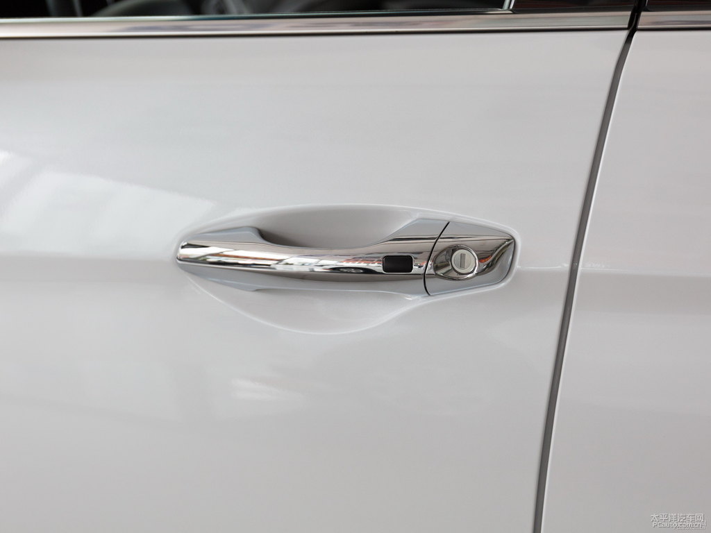 水晶白勝達(dá)車身外觀圖片