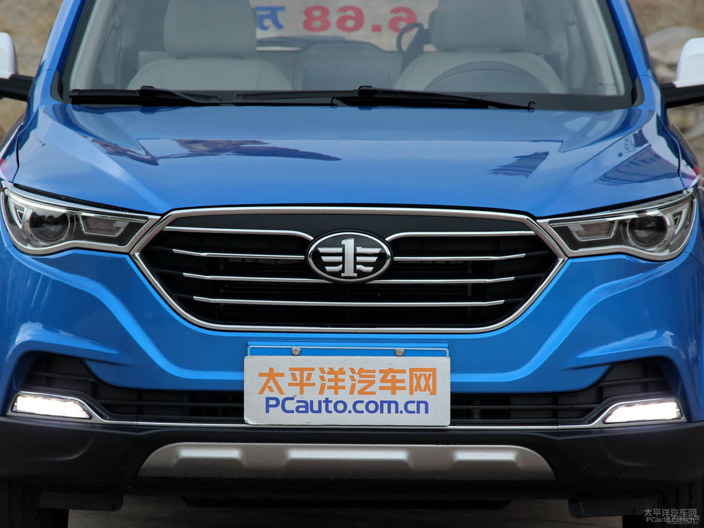 炫動(dòng)藍(lán)奔騰X40車頭外觀圖片