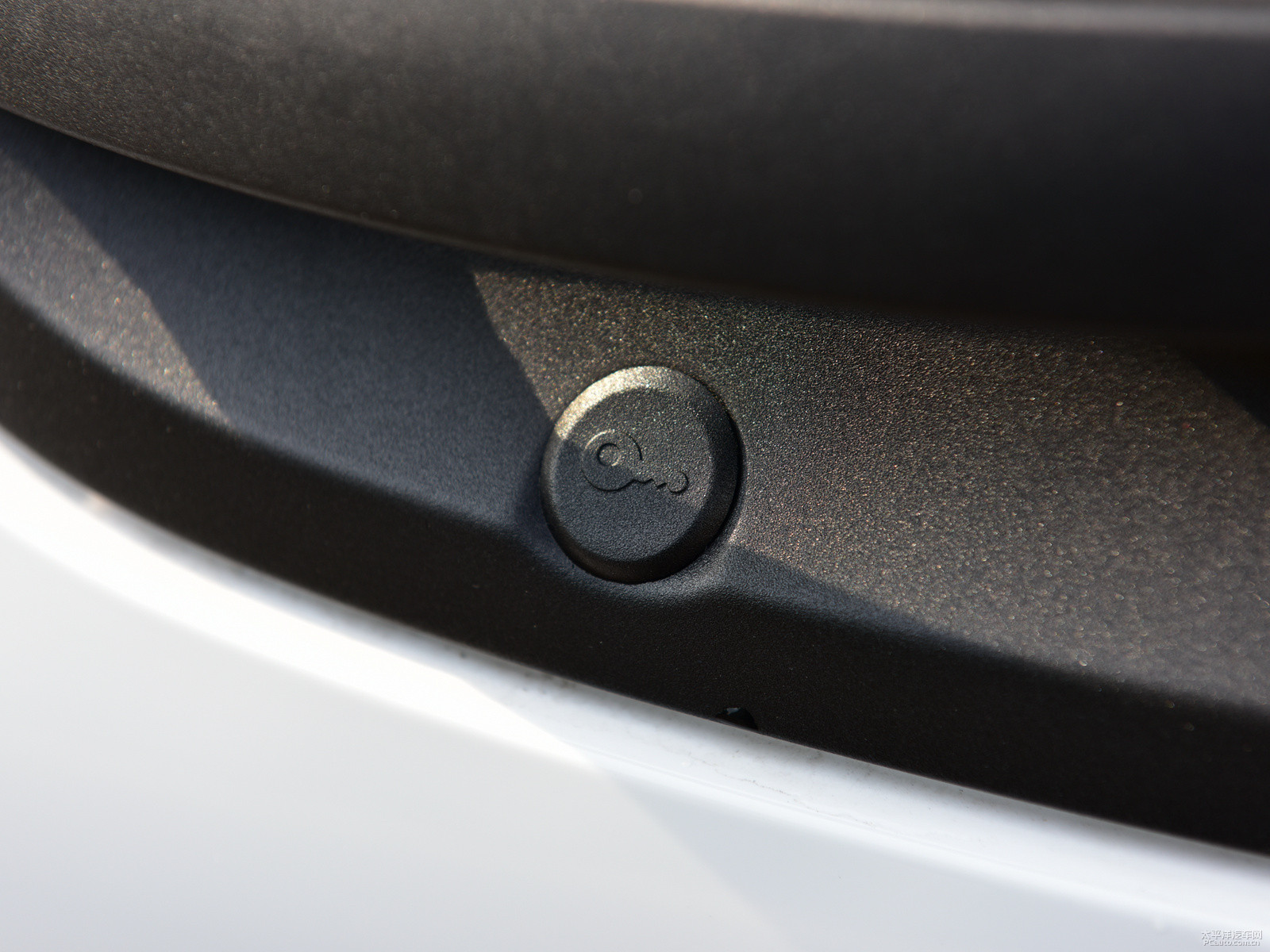 ɫ smart fortwo܇^DƬ