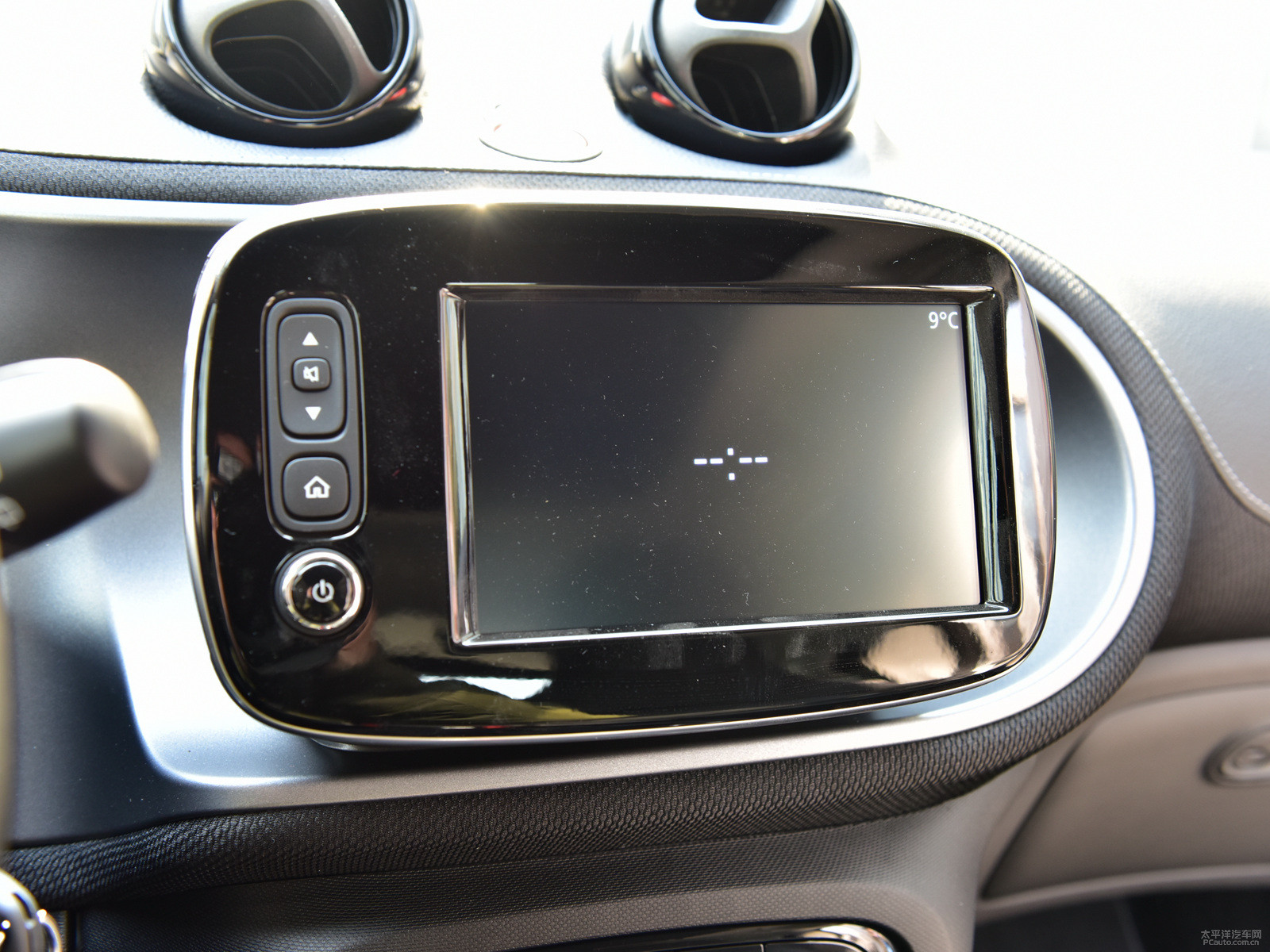 ɫ smart fortwoп؃(ni)DƬ