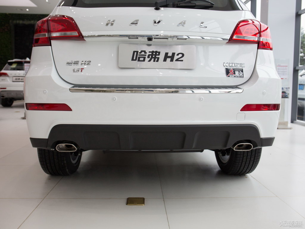 漢密爾頓白哈弗H2車尾外觀圖片