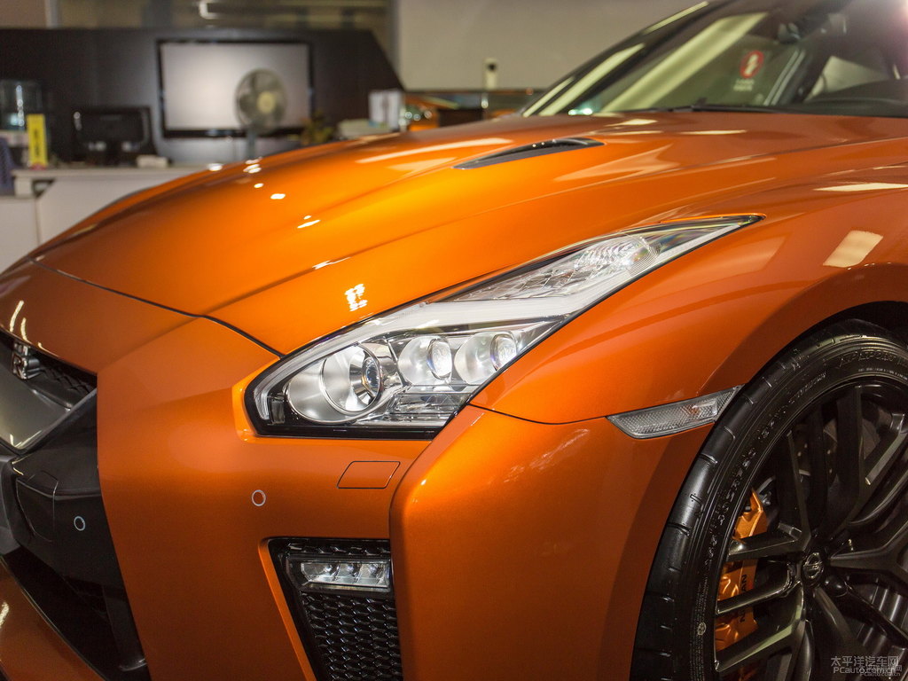 Ӱծa(chn)GT-R܇^^DƬ