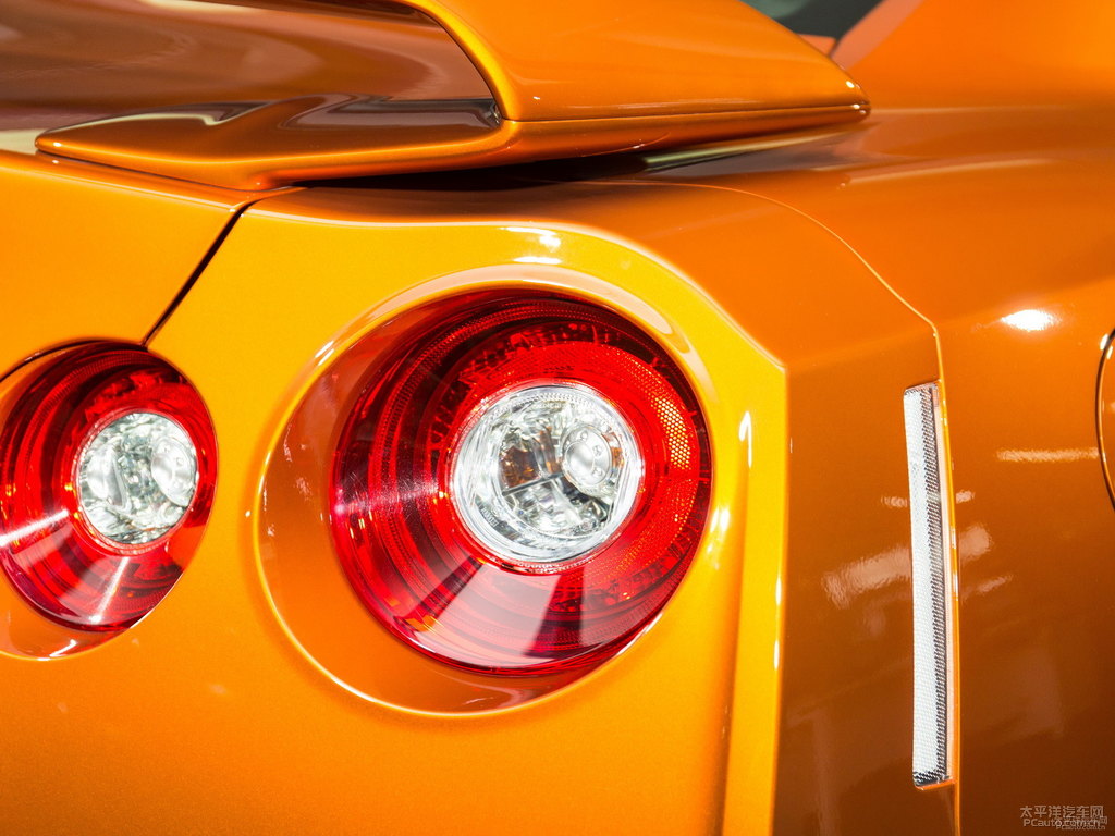 Ӱծa(chn)GT-R܇β^DƬ