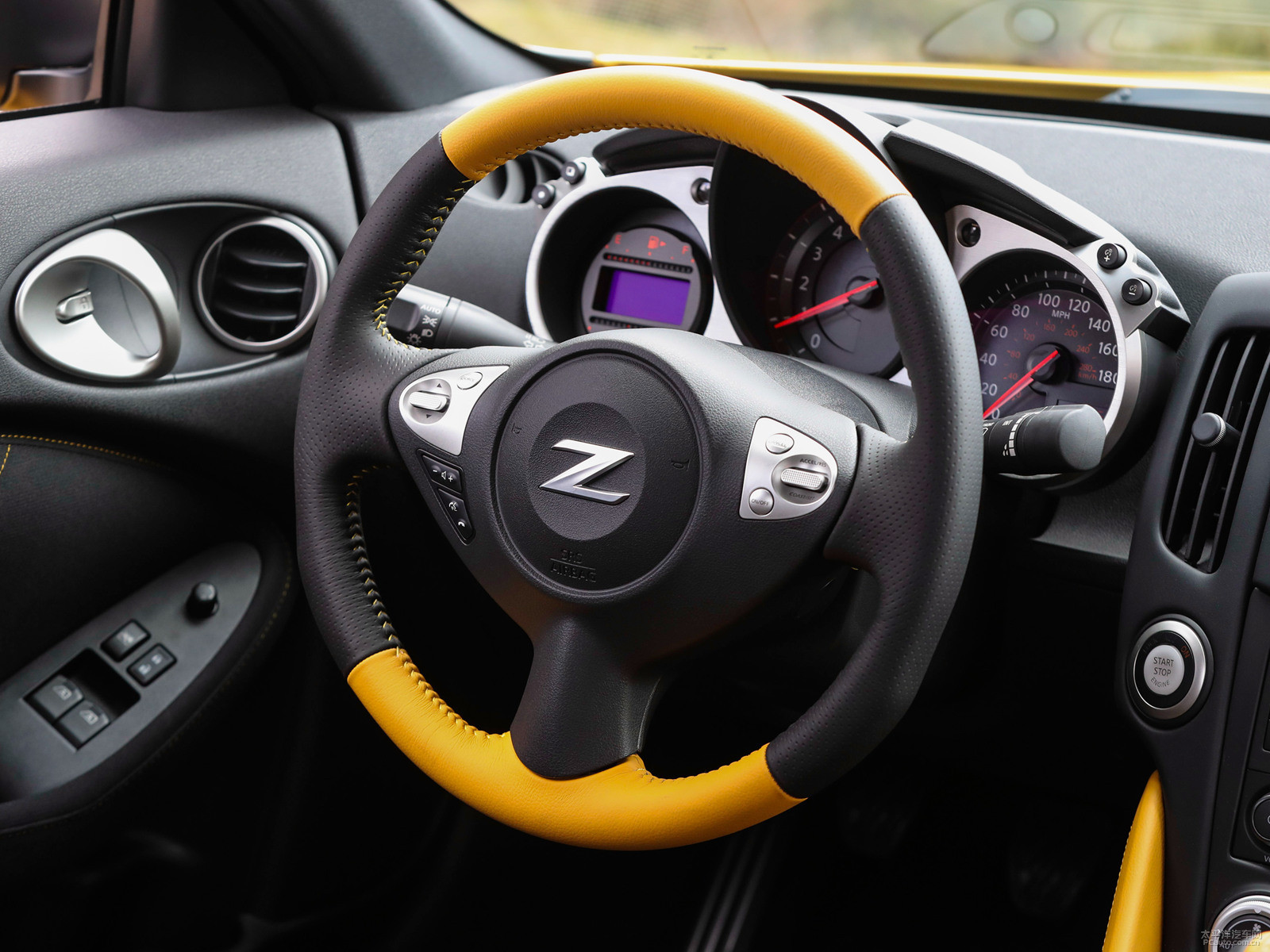 日產370Z內飾高清大圖