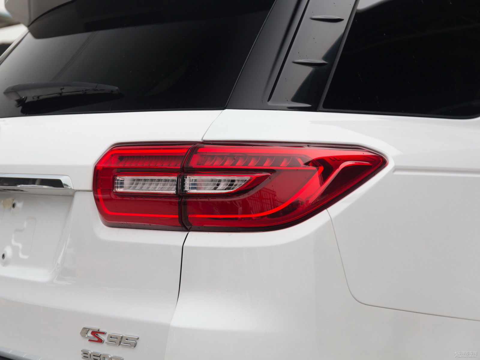 長(zhǎng)安CS95外觀高清大圖