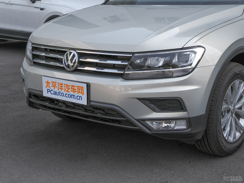 冰島銀途觀L車頭外觀圖片
