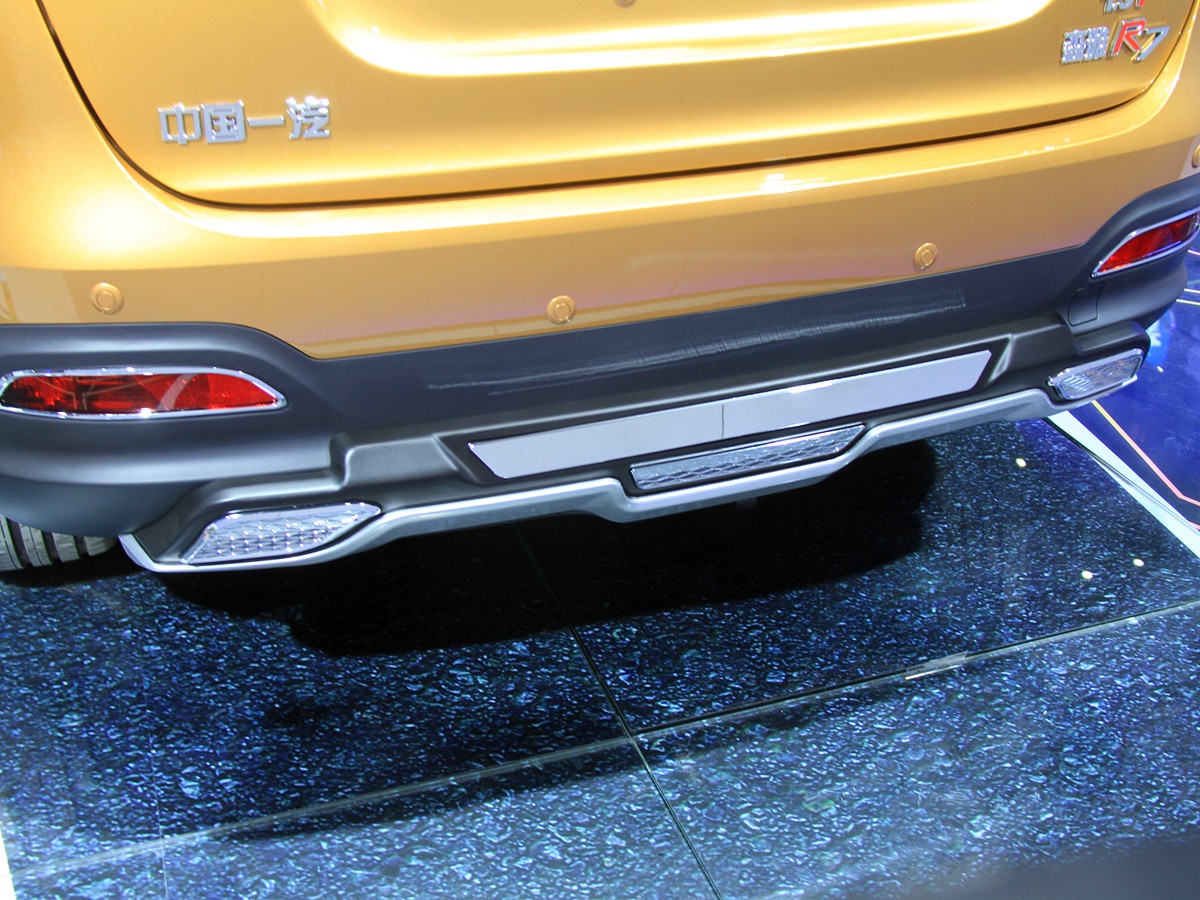 森雅R7車展高清大圖