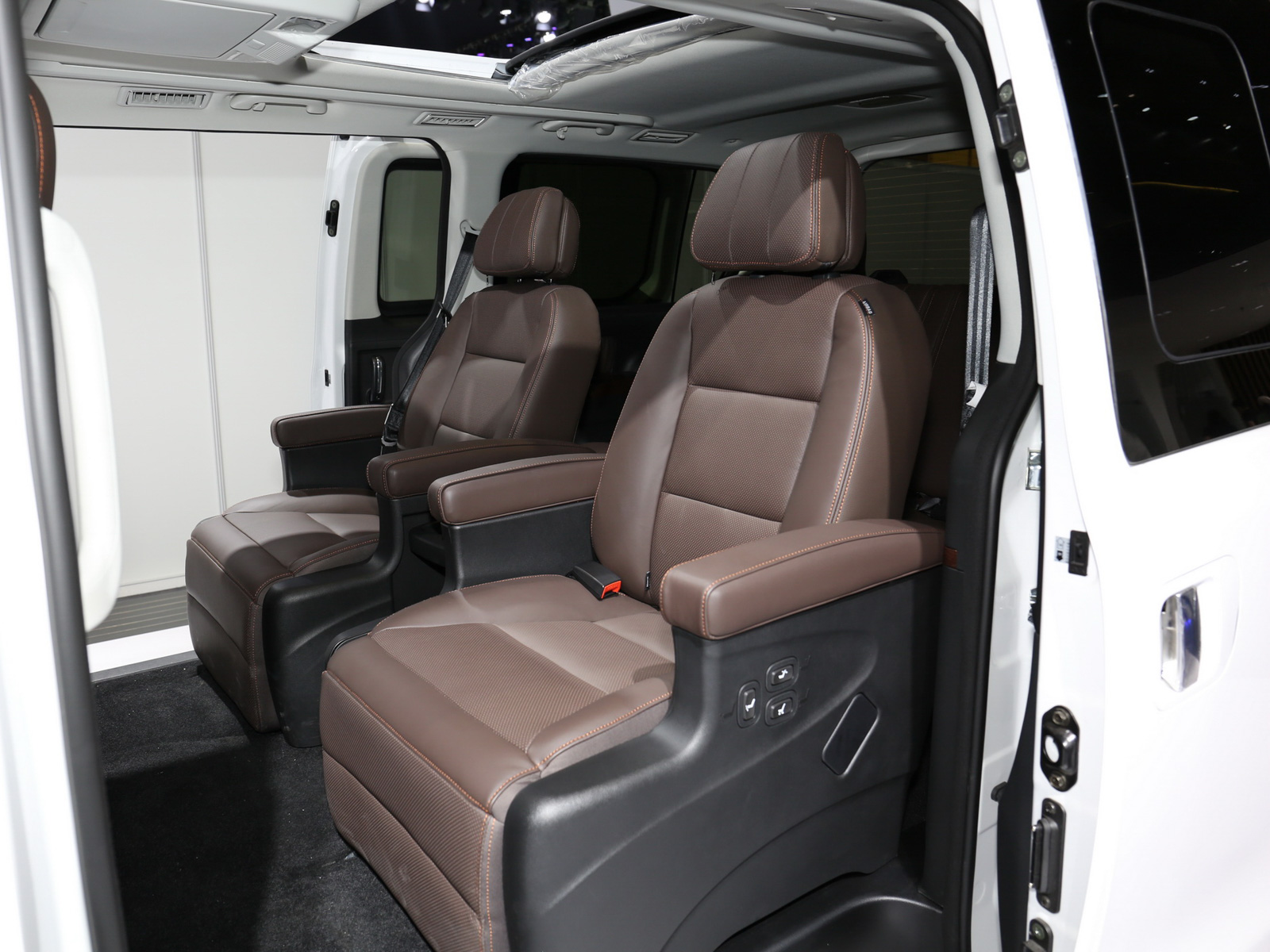 LCM7DƬ